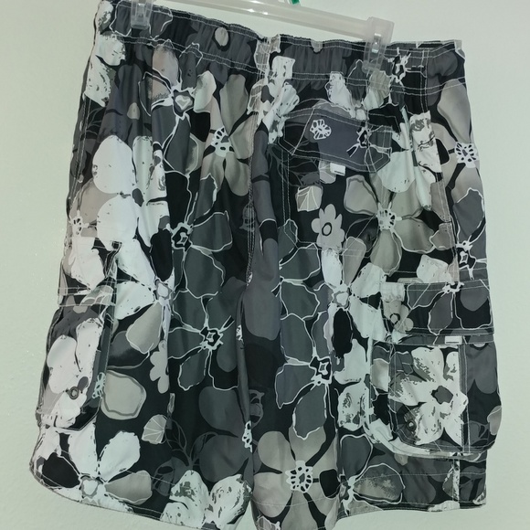 $$-3 for $20   Swim Trunks/Shorts - Picture 3 of 5